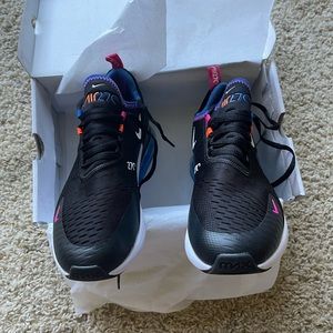Brand new Nike Air Max 270 Blue Pinksicle size Mens 7.5, Womens 9.